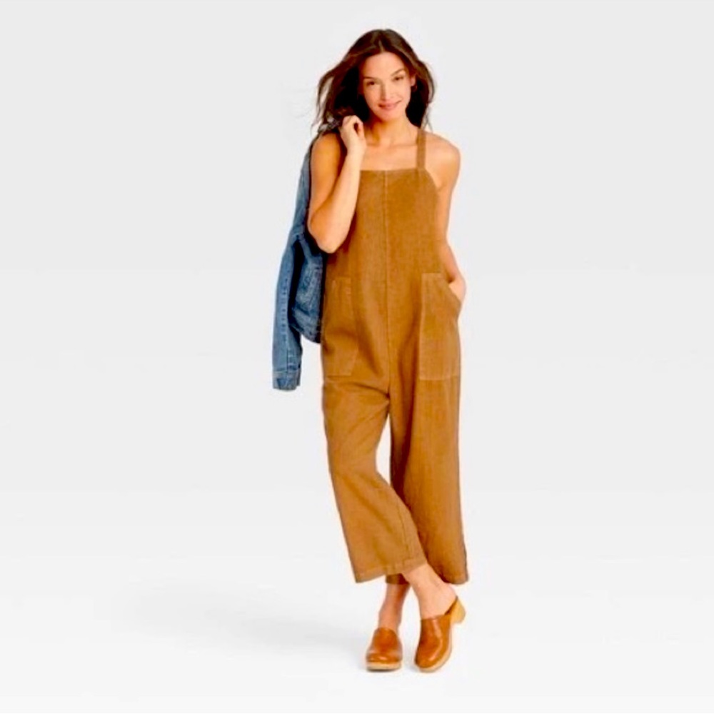 Universal Thread Women’s Utility Cropped Jumpsuit Linen Romper